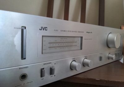 Ampli-JVC-AX-1-1