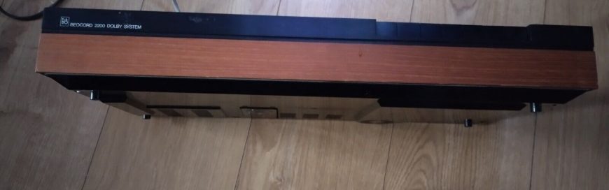 Ban-dau-deck-Bang-Olufsen-Beocord-2200-4