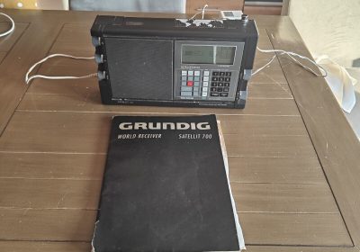 Dai-radio-GRUNDIG-SATELLIT-700-1