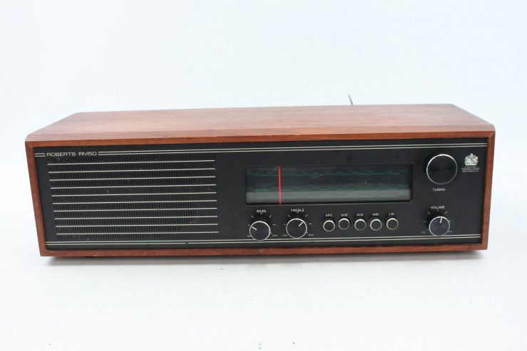 Dai-radio-Roberts-RM50-cua-Anh-1