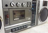 Dai-radio-cassettes-Sharp-GF-7400-3