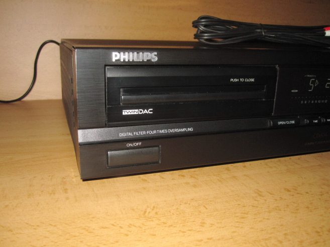 Dau-CD-PHILIPS-CD604-HiFi-3