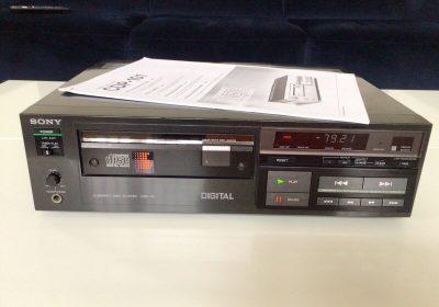 Dau-CD-SONY-CDP-101-1