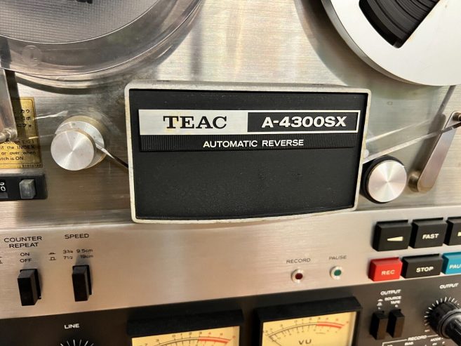 Dau-bang-coi-TEAC-A-4300SX-2