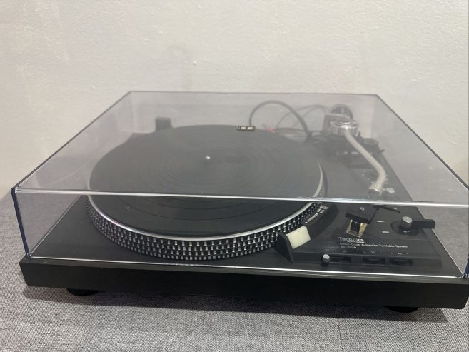 Dau-dia-than-Technics-SL-1900-1