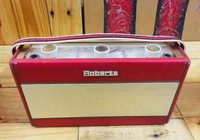 Radio-Roberts-R303-made-in-England-1