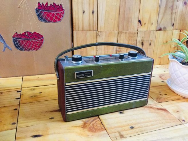 Radio-Roberts-R505-made-in-England-2