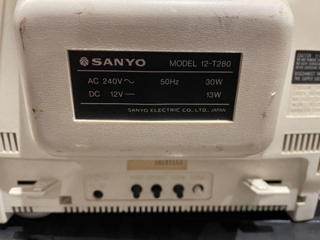 Tivi-co-Sanyo-Portable-Deluxe-Model-12-5